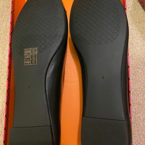 Tory burch flats - Picture 2 of 4